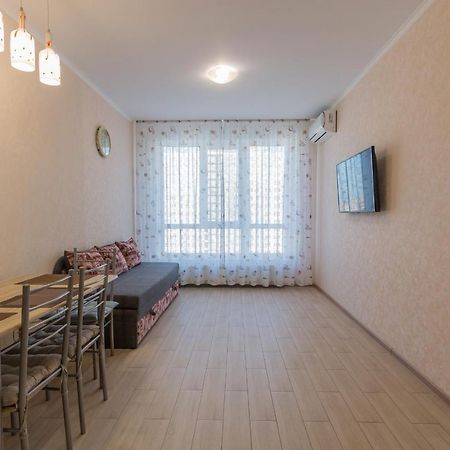 Уютная Квартира В Жк Острова Kryzhanivka Eksteriør billede