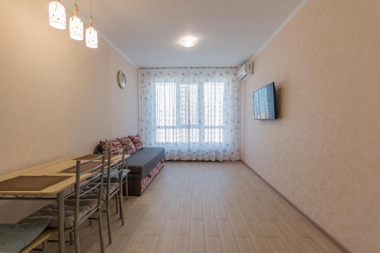 Уютная Квартира В Жк Острова Kryzhanivka Eksteriør billede